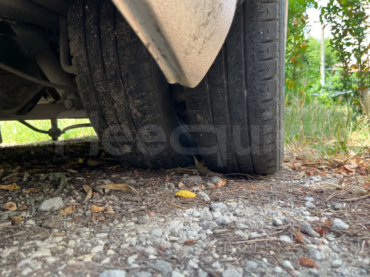 Iveco A45E12 A45 E12 90 Kw - tread condition second axle tires left