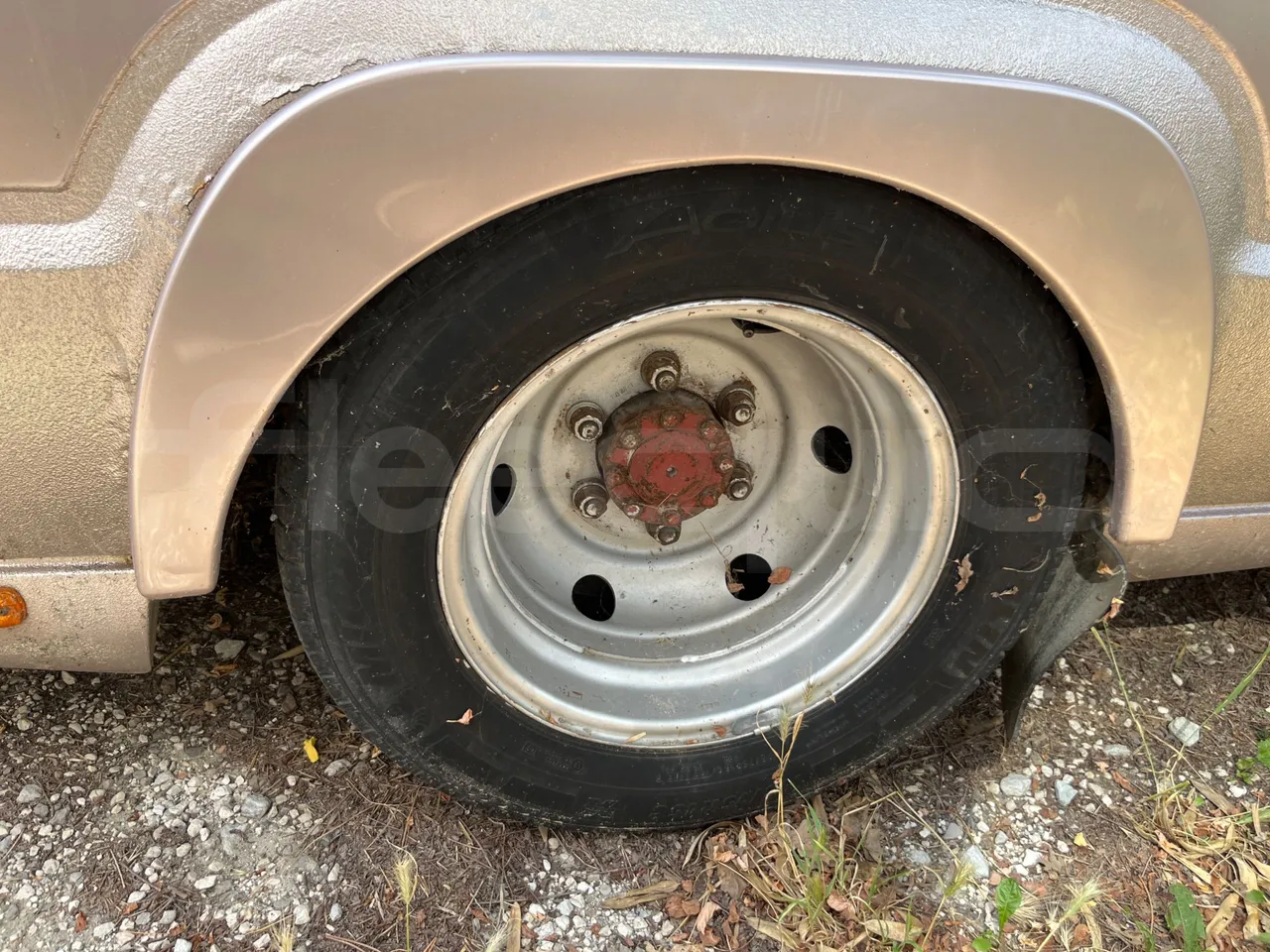 Iveco A45E12 A45 E12 90 Kw - rear left tire photo