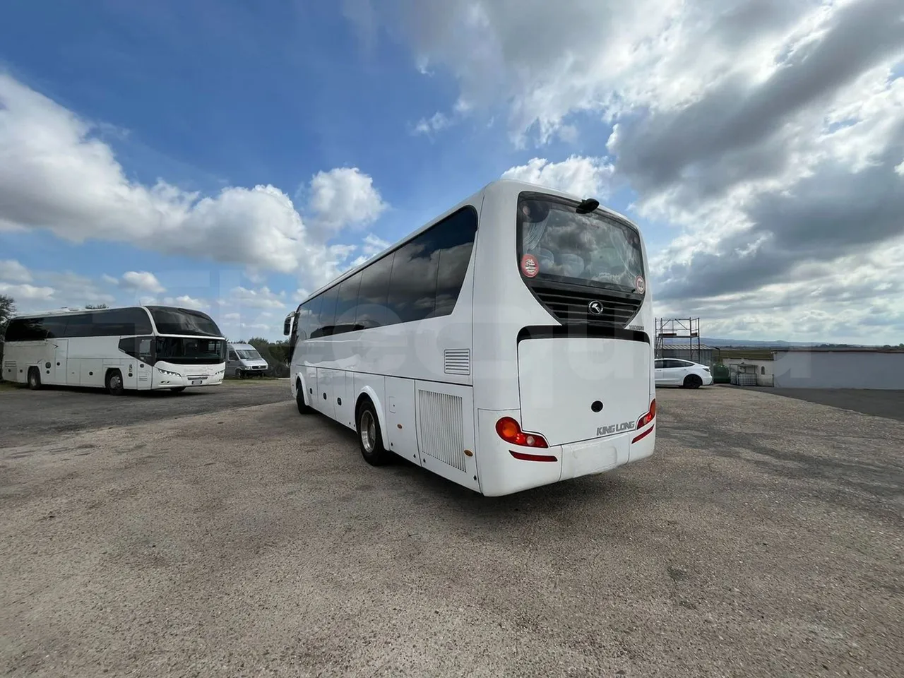 King Long XMQ6996 XMQ6996Y -EURO6 - 226kW -9,895 m - luggage rack photo