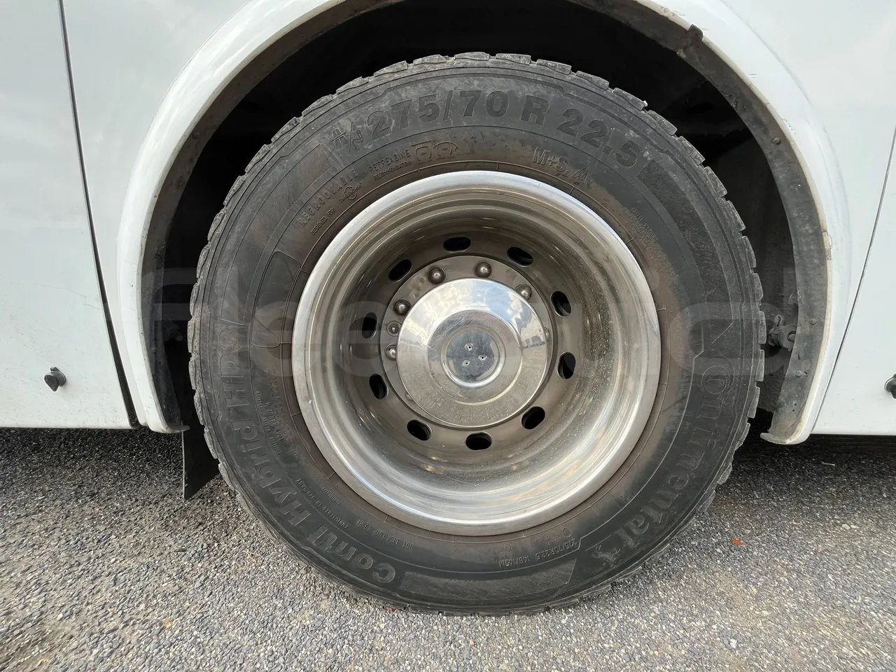 King Long XMQ6996 XMQ6996Y -EURO6 - 226kW -9,895 m - tread condition front tires left
