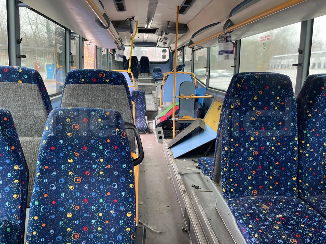 Iveco Crossway SFR162 - Euro 5 - 243 kW - 11.995 mt - interior reverse seats driver height