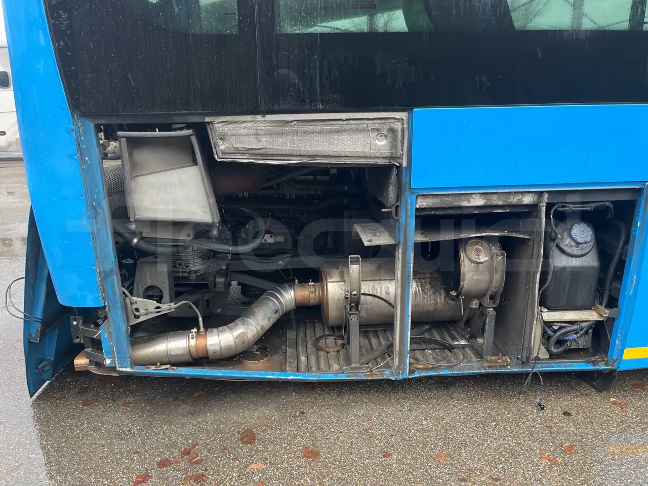 Iveco Crossway SFR162 - Euro 5 - 243 kW - 11.995 mt - vehicle plate photo