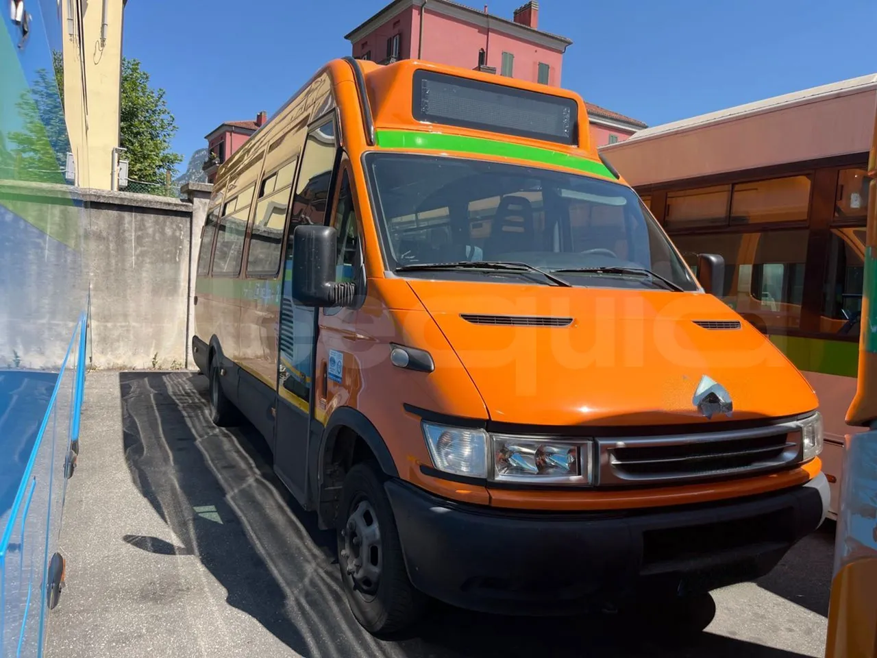 Iveco Daily A50C19/ Euro 4 - 100 Kw - 7,028 Mt - Base cover photo