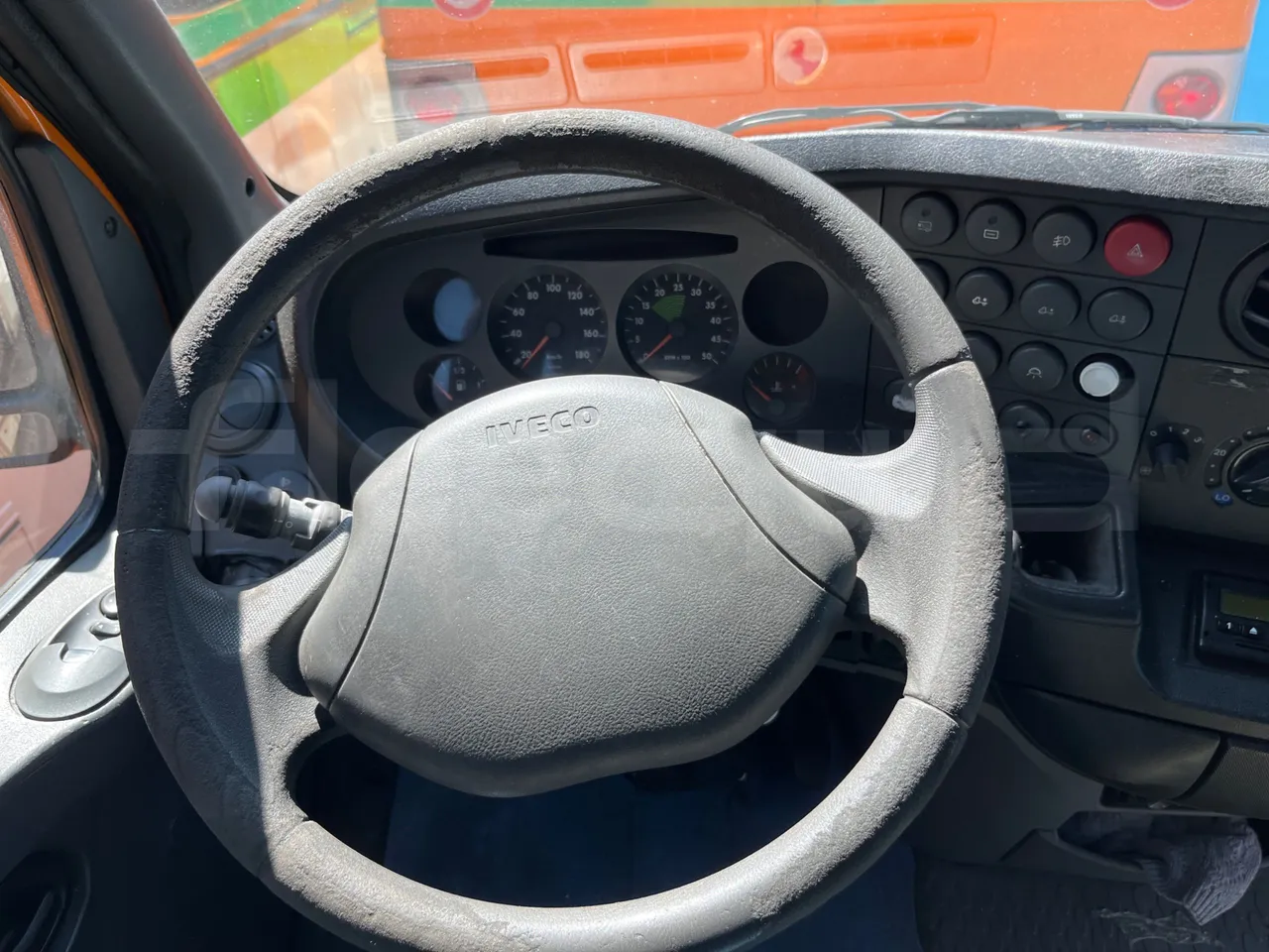 Iveco Daily A50C19/ Euro 4 - 100 Kw - 7,028 Mt - dashboard lights on