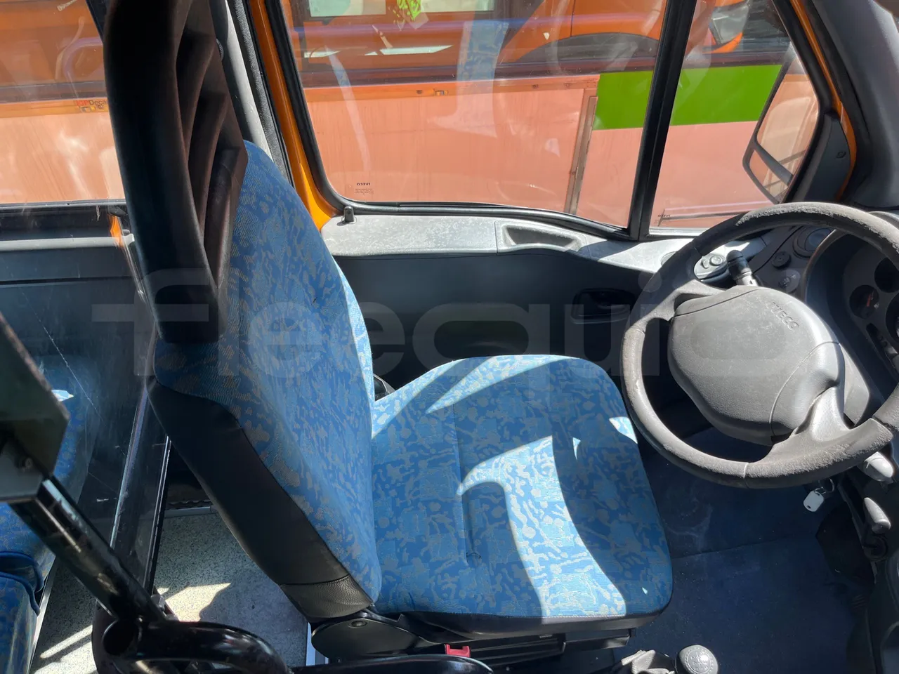 Iveco Daily A50C19/ Euro 4 - 100 Kw - 7,028 Mt - driver's seat photo (mandatory for bus to scrap)