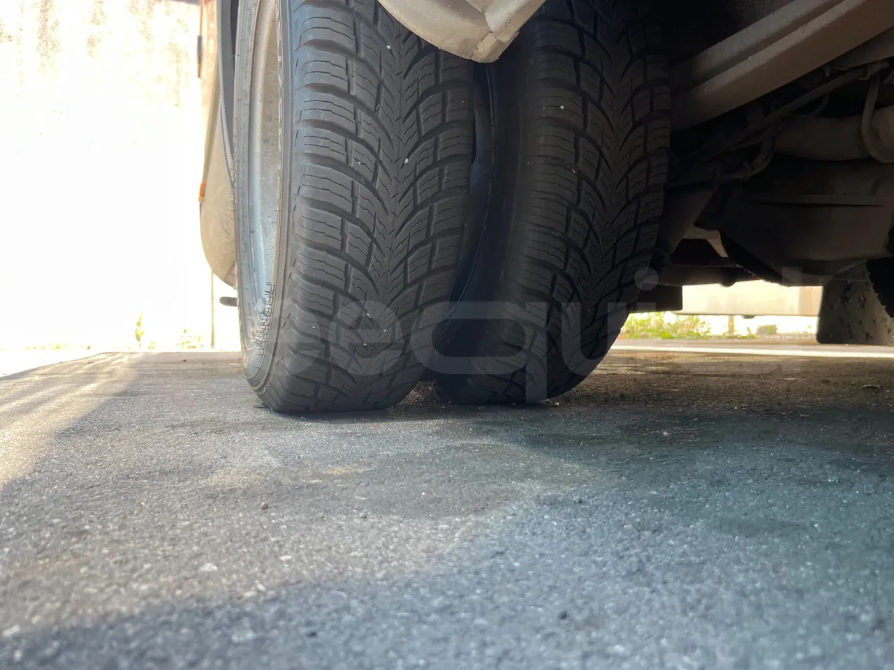 Iveco Daily A50C19/ Euro 4 - 100 Kw - 7,028 Mt - tread condition second axle tires right