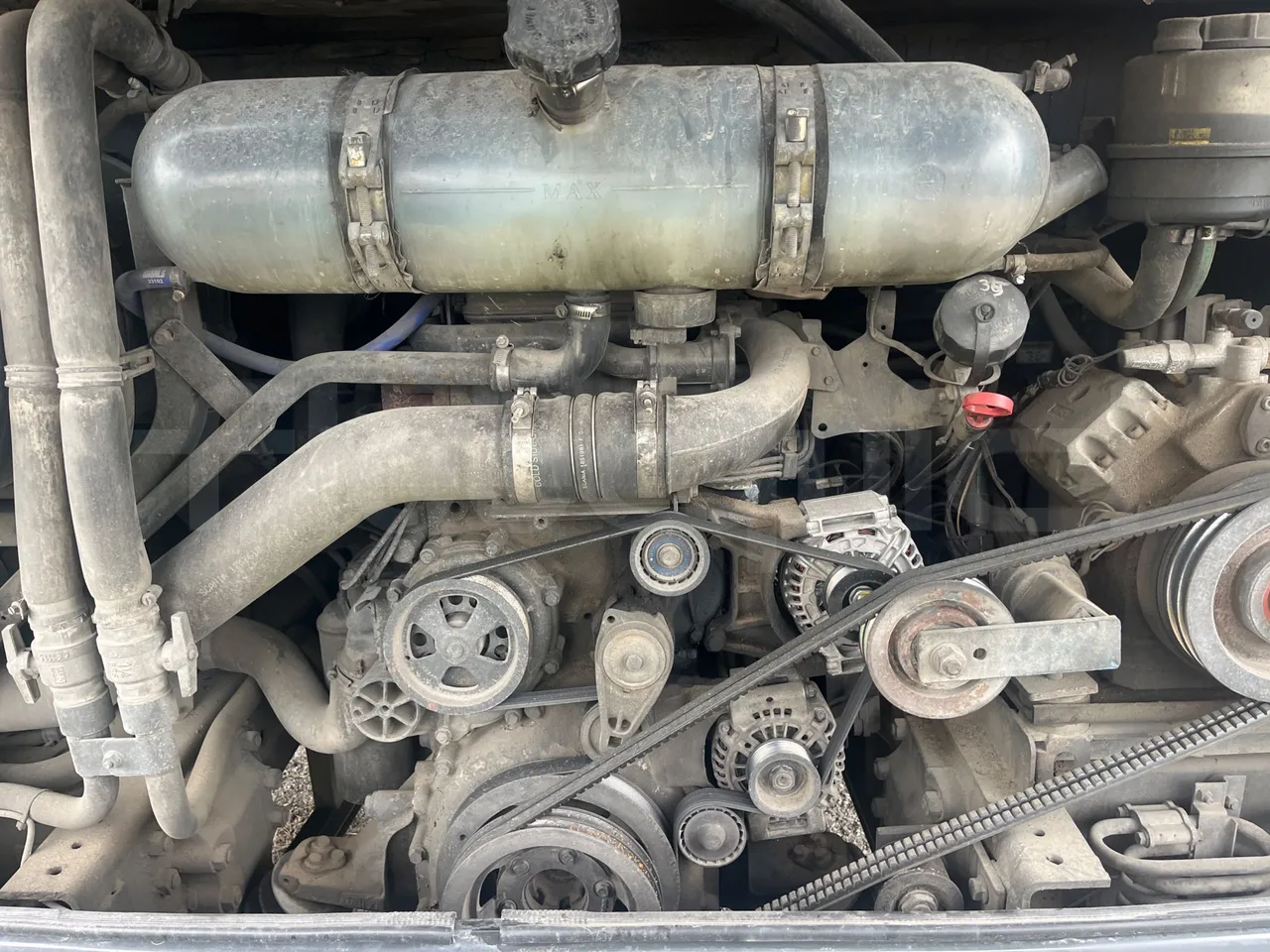 Scania 12B4X2 K340IB4X2 - Euro4 - 250kW - 12.200 mt - engine plate photo