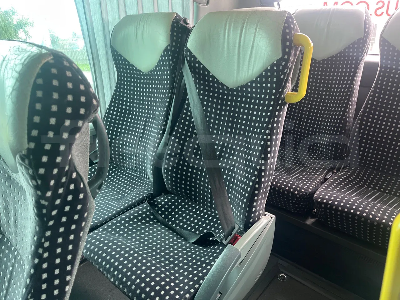 Scania 12B4X2 K340IB4X2 - Euro4 - 250kW - 12.200 mt - central seat safety belt