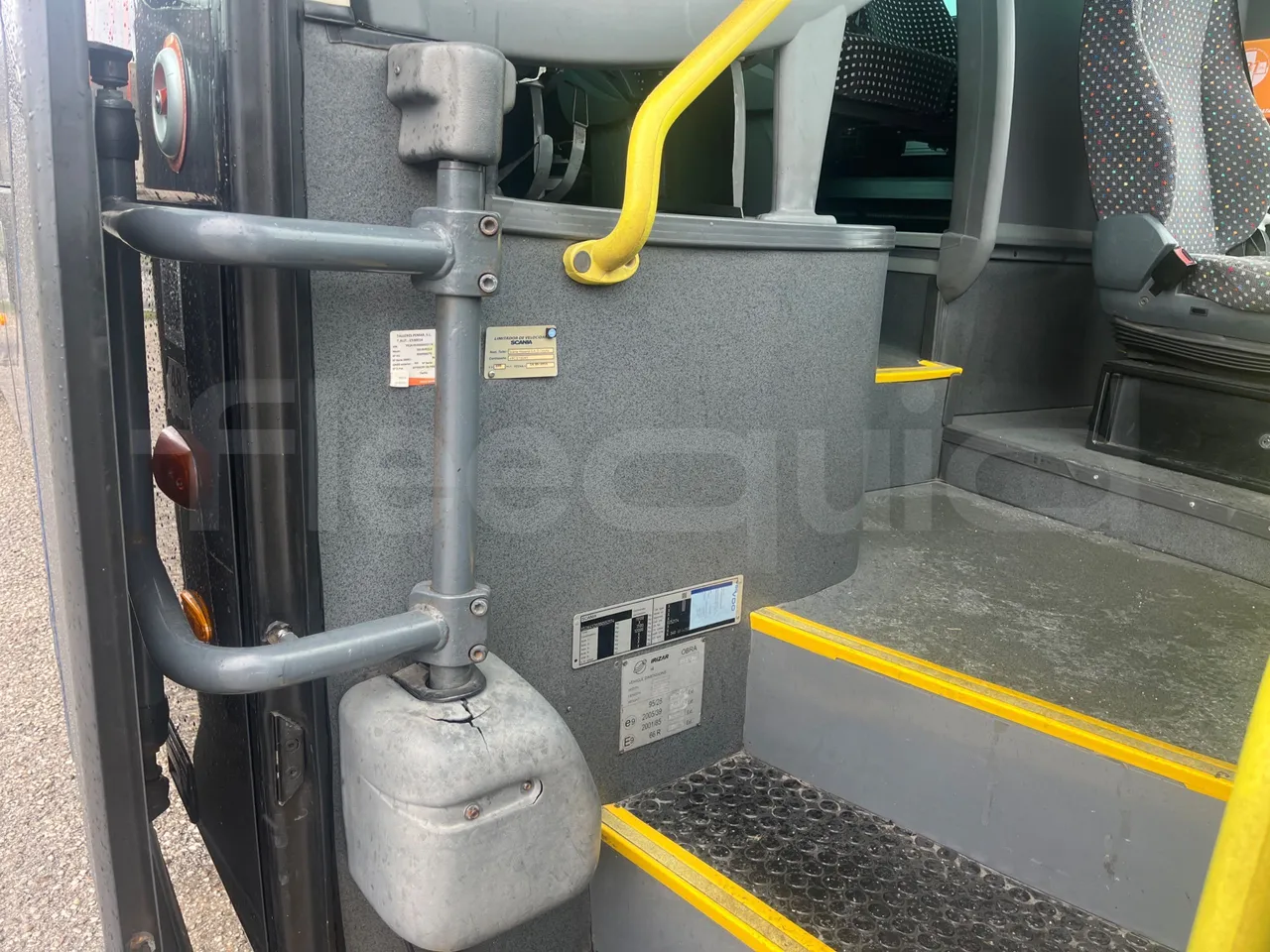 Scania 12B4X2 K340IB4X2 - Euro4 - 250kW - 12.200 mt - door mechanism photo