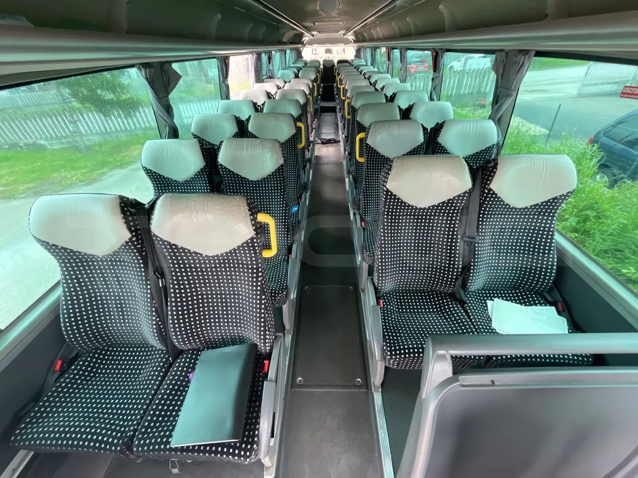 Scania 12B4X2 K340IB4X2 - Euro4 - 250kW - 12.200 mt - reverse view middle aisle