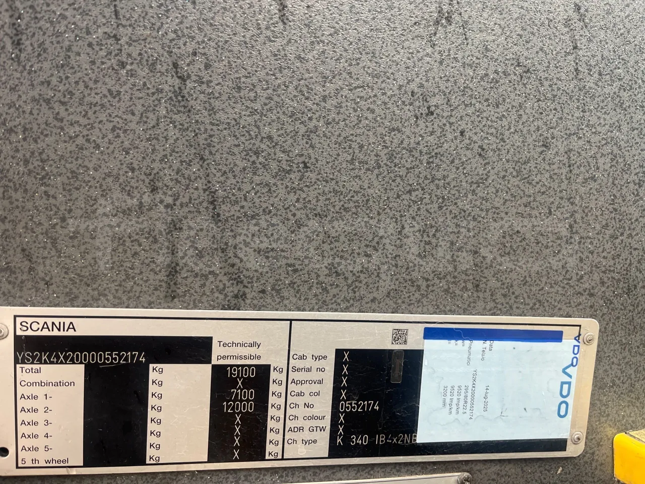 Scania 12B4X2 K340IB4X2 - Euro4 - 250kW - 12.200 mt - vehicle plate photo
