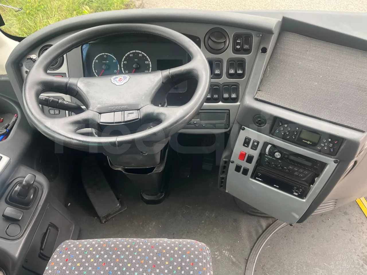 Scania 12B4X2 K340IB4X2 - Euro4 - 250kW - 12.200 mt - steering wheel photo