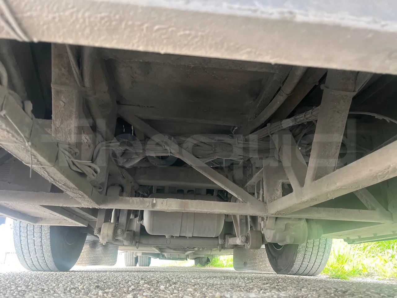 Scania 12B4X2 K340IB4X2 - Euro4 - 250kW - 12.200 mt - front undercarriage from front