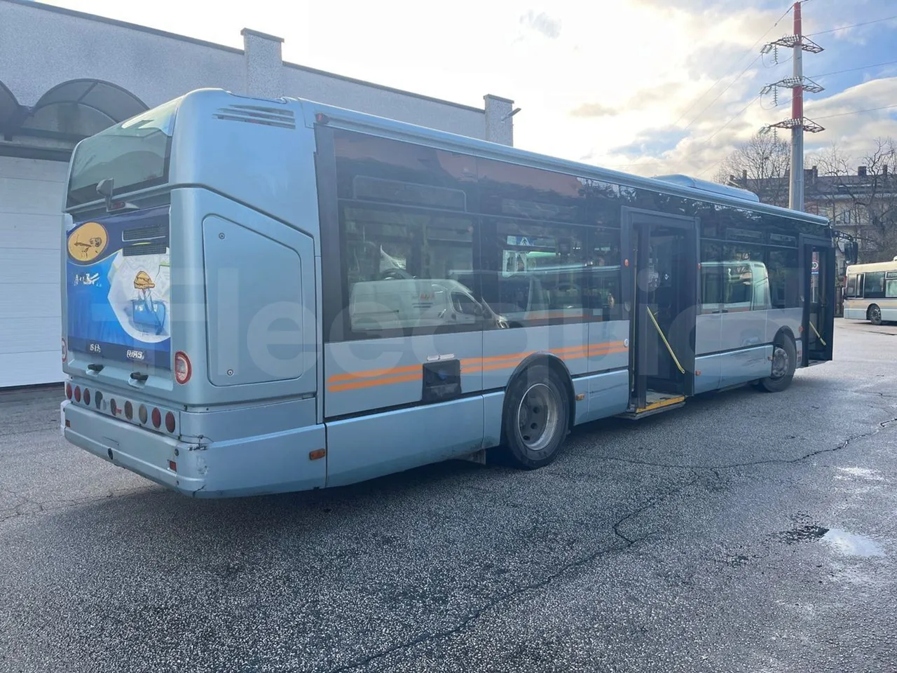 Irisbus Citelis PS09D1 PS09D1-98 - Euro5 - 213kW - 11.990mt - 3/4 right rear doors open