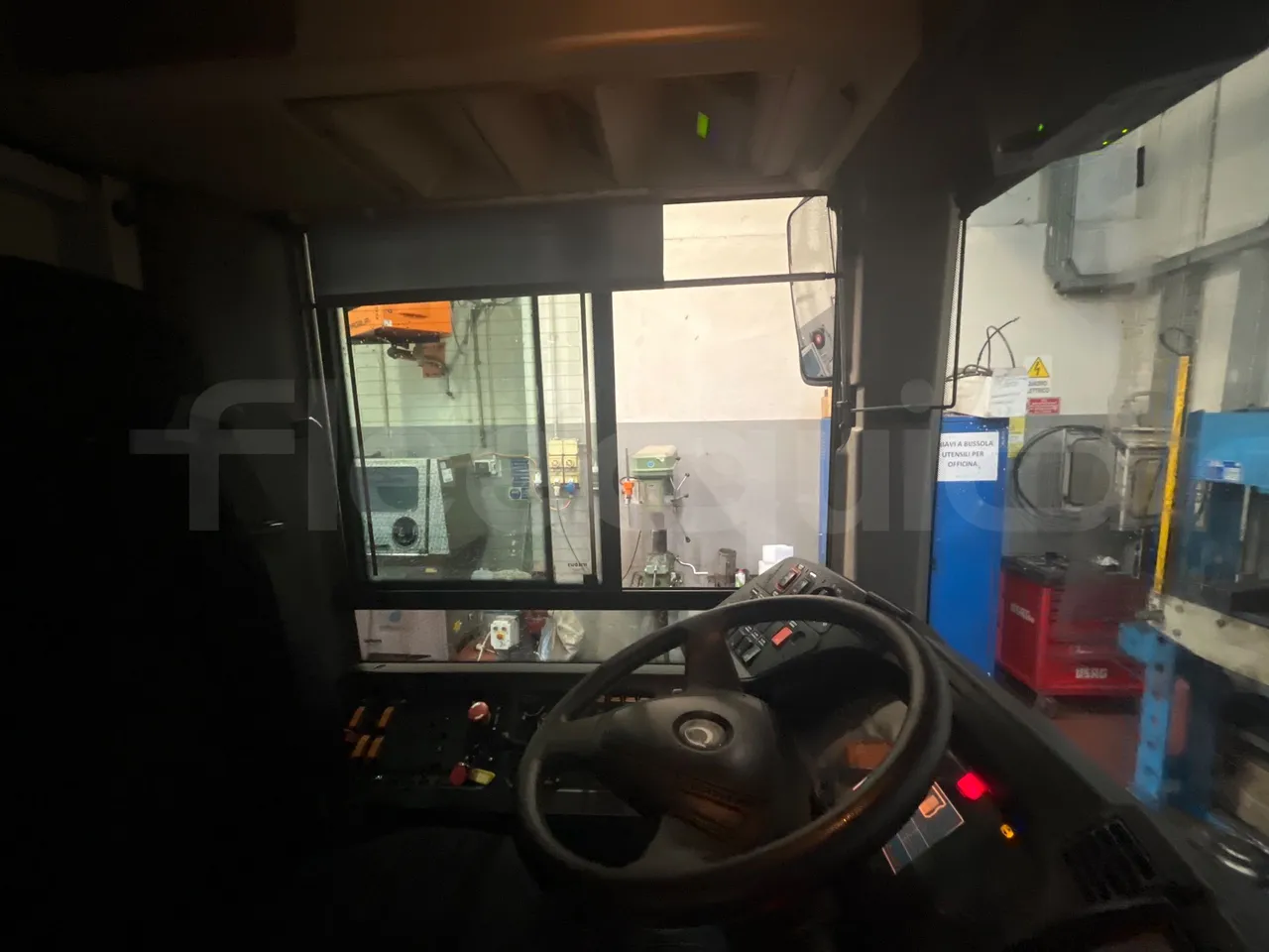 Irisbus Citelis PS09D1 PS09D1-98 - Euro5 - 213kW - 11.990mt - driver microphone accessories photo