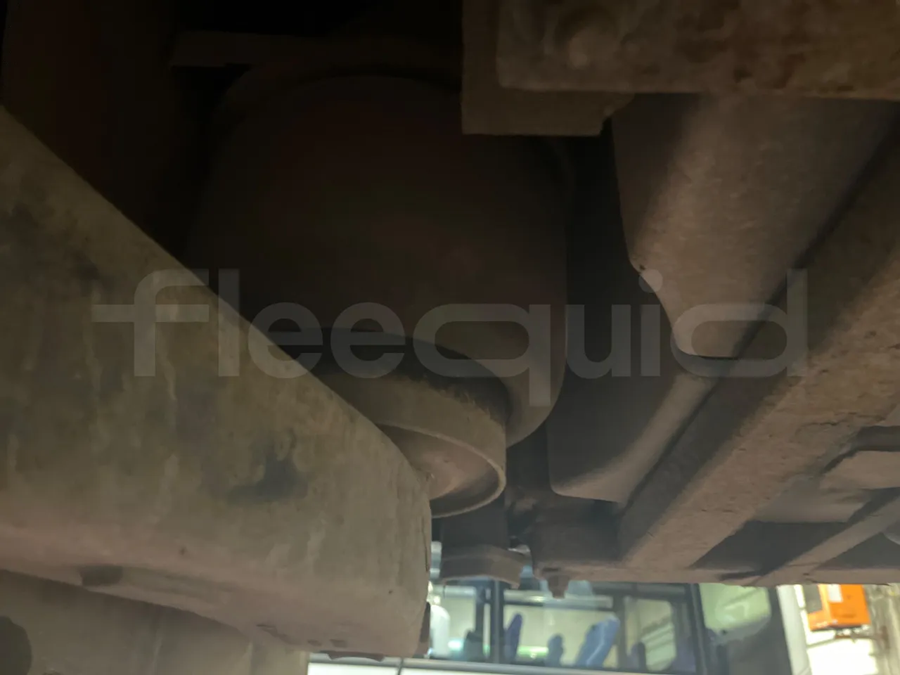 Irisbus Citelis PS09D1 PS09D1-98 - Euro5 - 213kW - 11.990mt - axle 2 shock absorbers 1 left