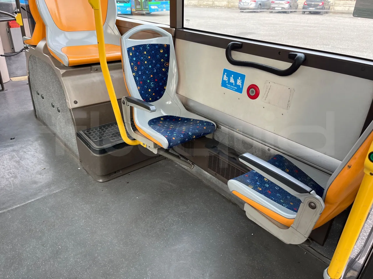 Irisbus Citelis PS09D1 PS09D1-98  - Euro5 - 213kW - 11.990mt - armrest detail photo