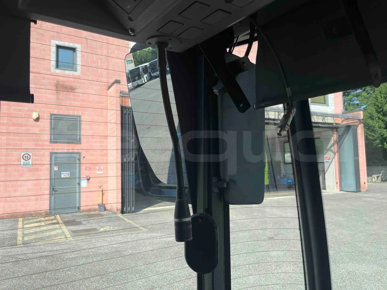 Mercedes-Benz Citaro G - driver microphone accessories photo