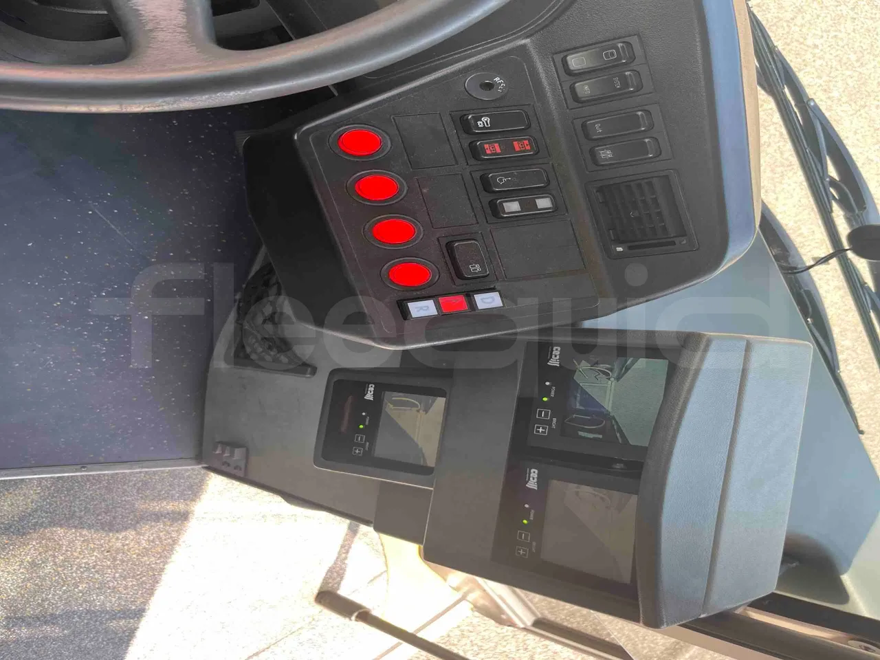 Mercedes-Benz Citaro G - radio accessories photo