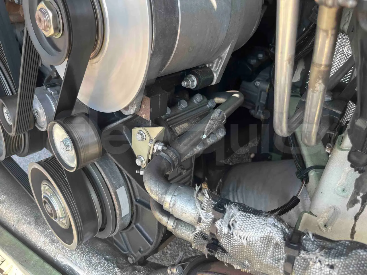 Mercedes-Benz Citaro G - air conditioning compressor