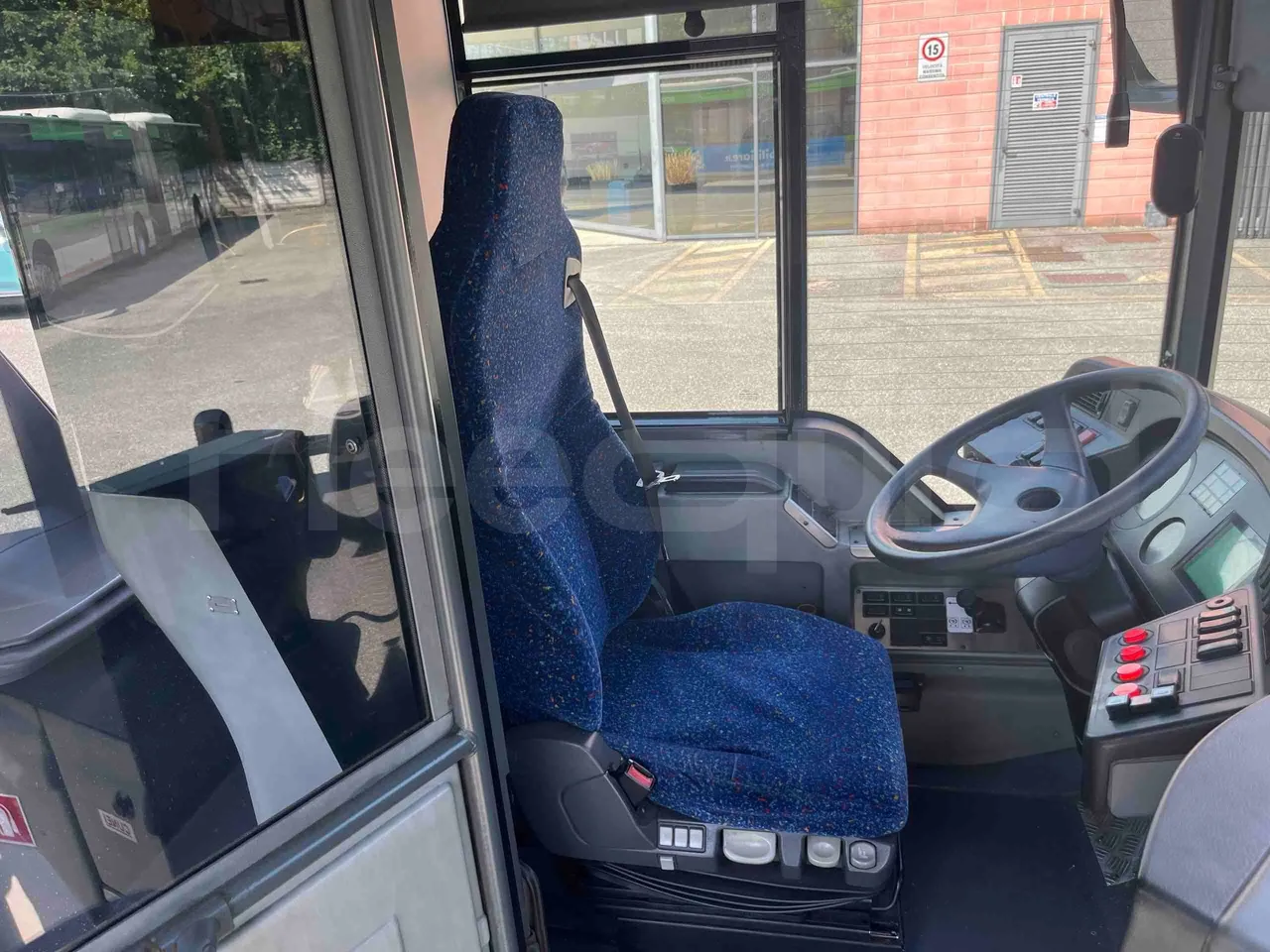 Mercedes-Benz Citaro G - driver's seat photo