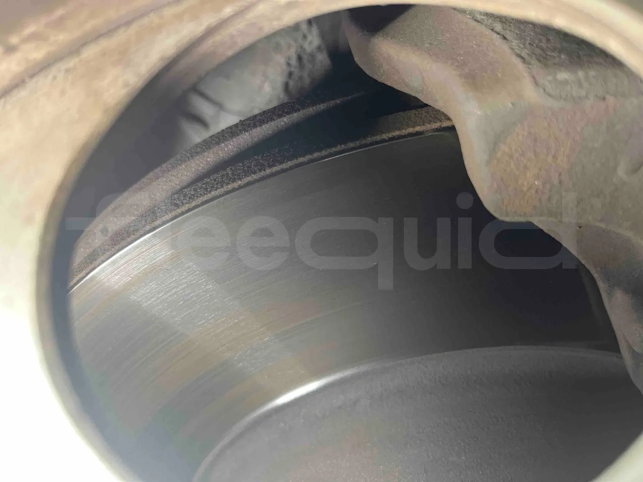 Mercedes-Benz Citaro G - front discs right