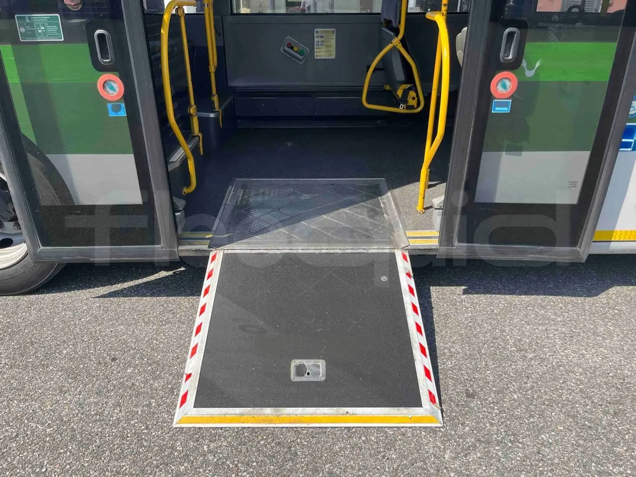 Mercedes-Benz Citaro G - platform open photo