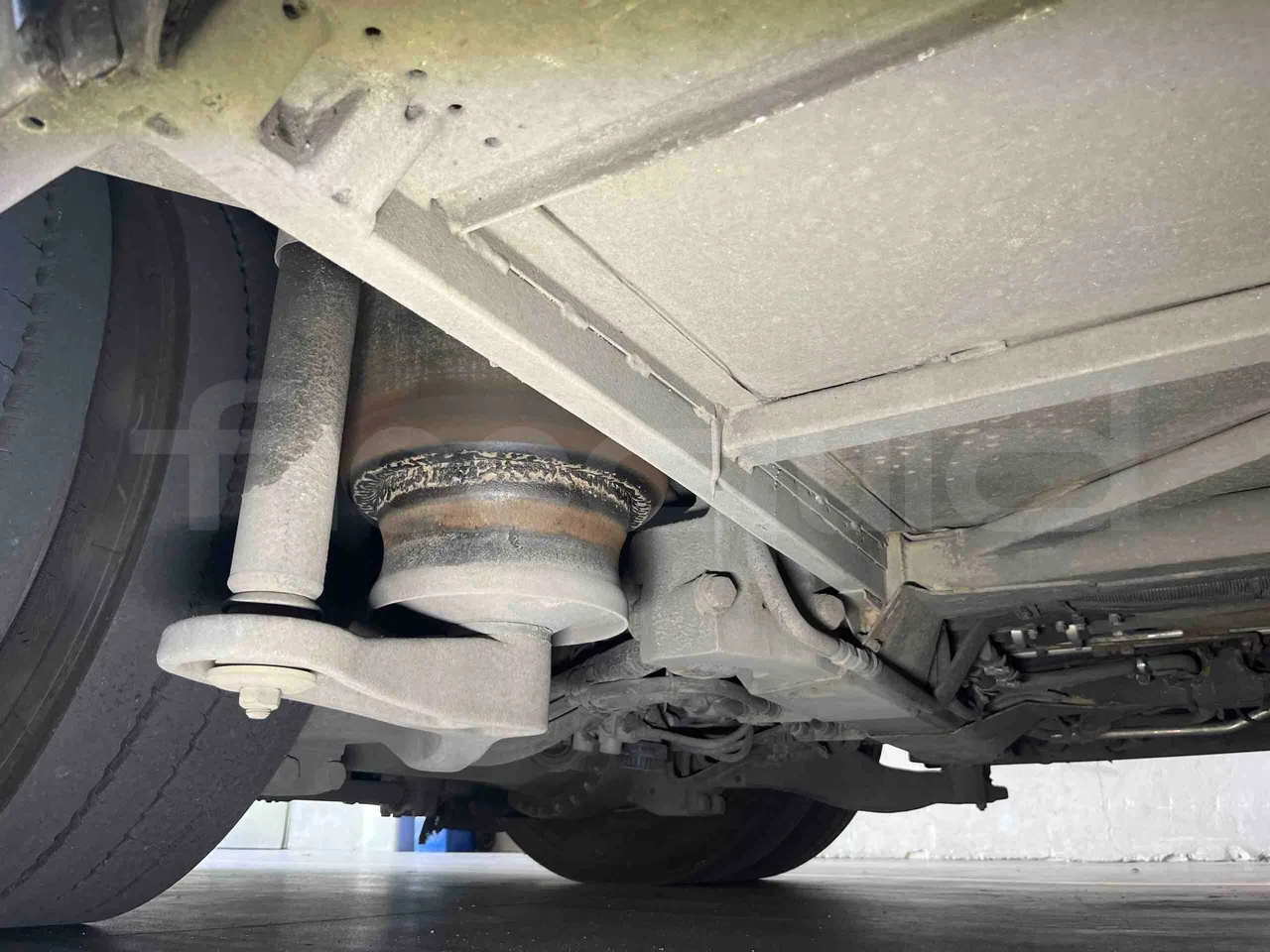 Mercedes-Benz Citaro G - axle 3 left side