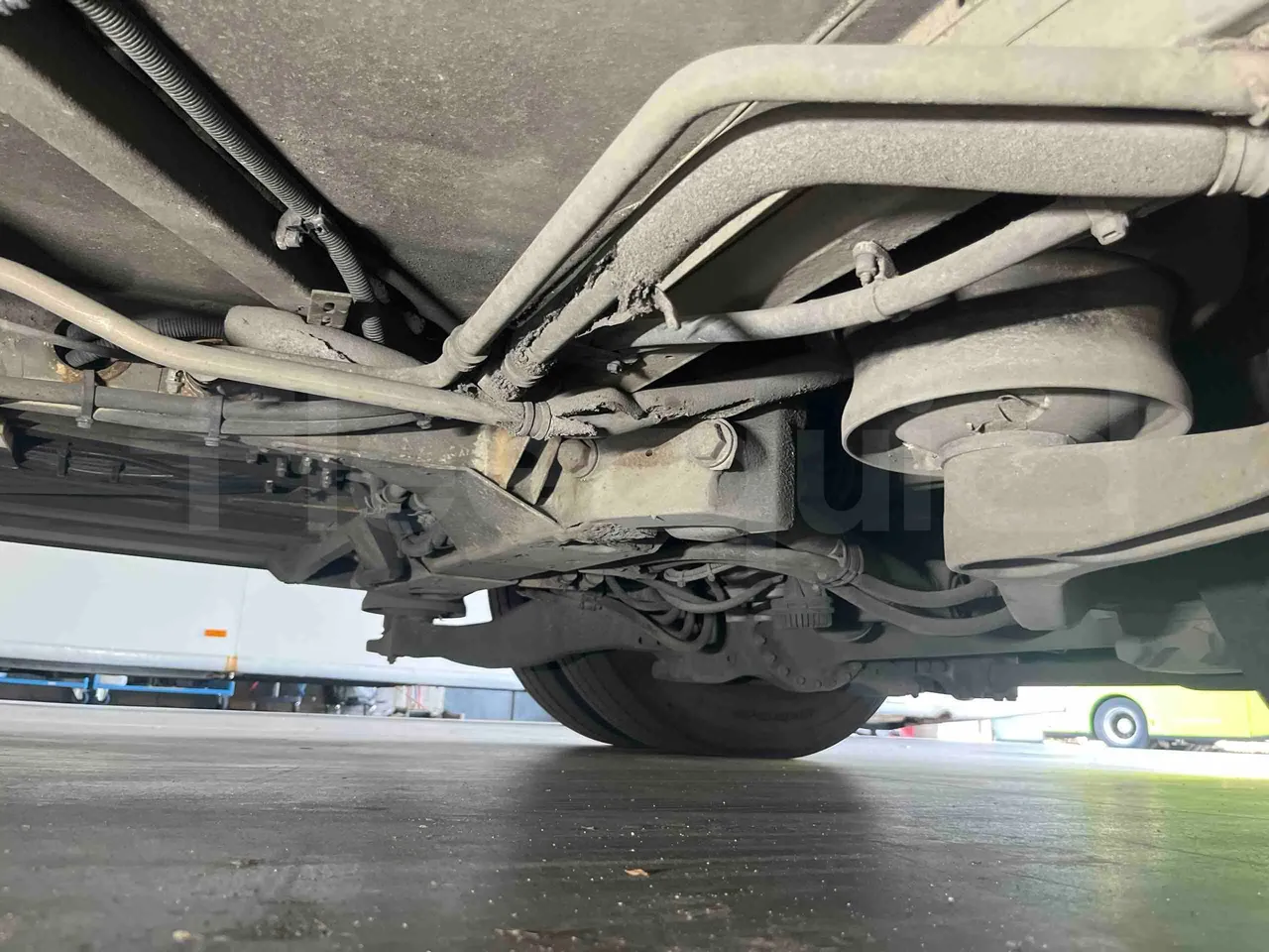 Mercedes-Benz Citaro G - axle 3 right side