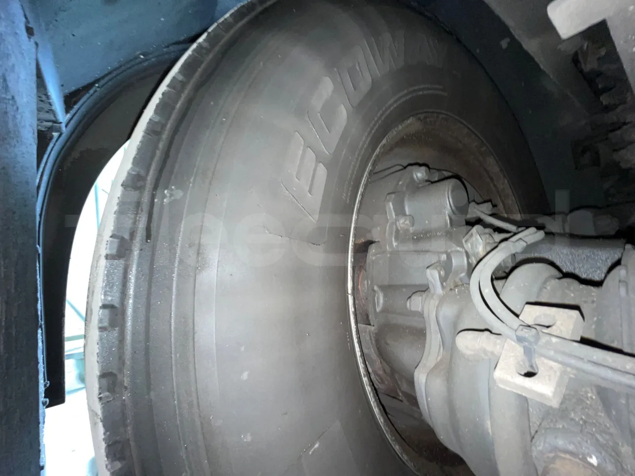 Volvo 9700 B4SC  - Euro6 - 323kW - 12.300mt - axle 2 caliper brakes left