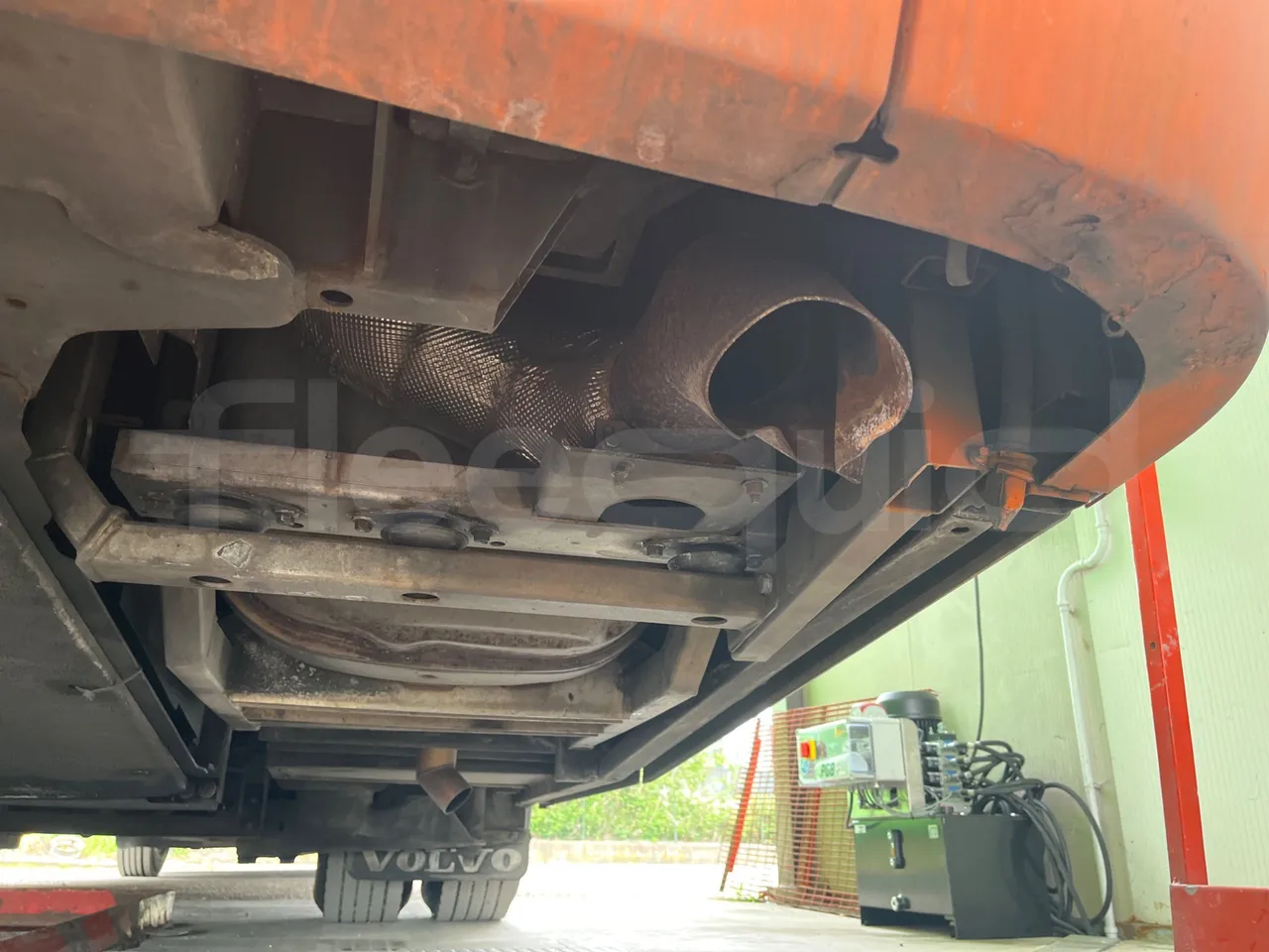 Volvo 9700 B4SC  - Euro6 - 323kW - 12.300mt - exhaust photo