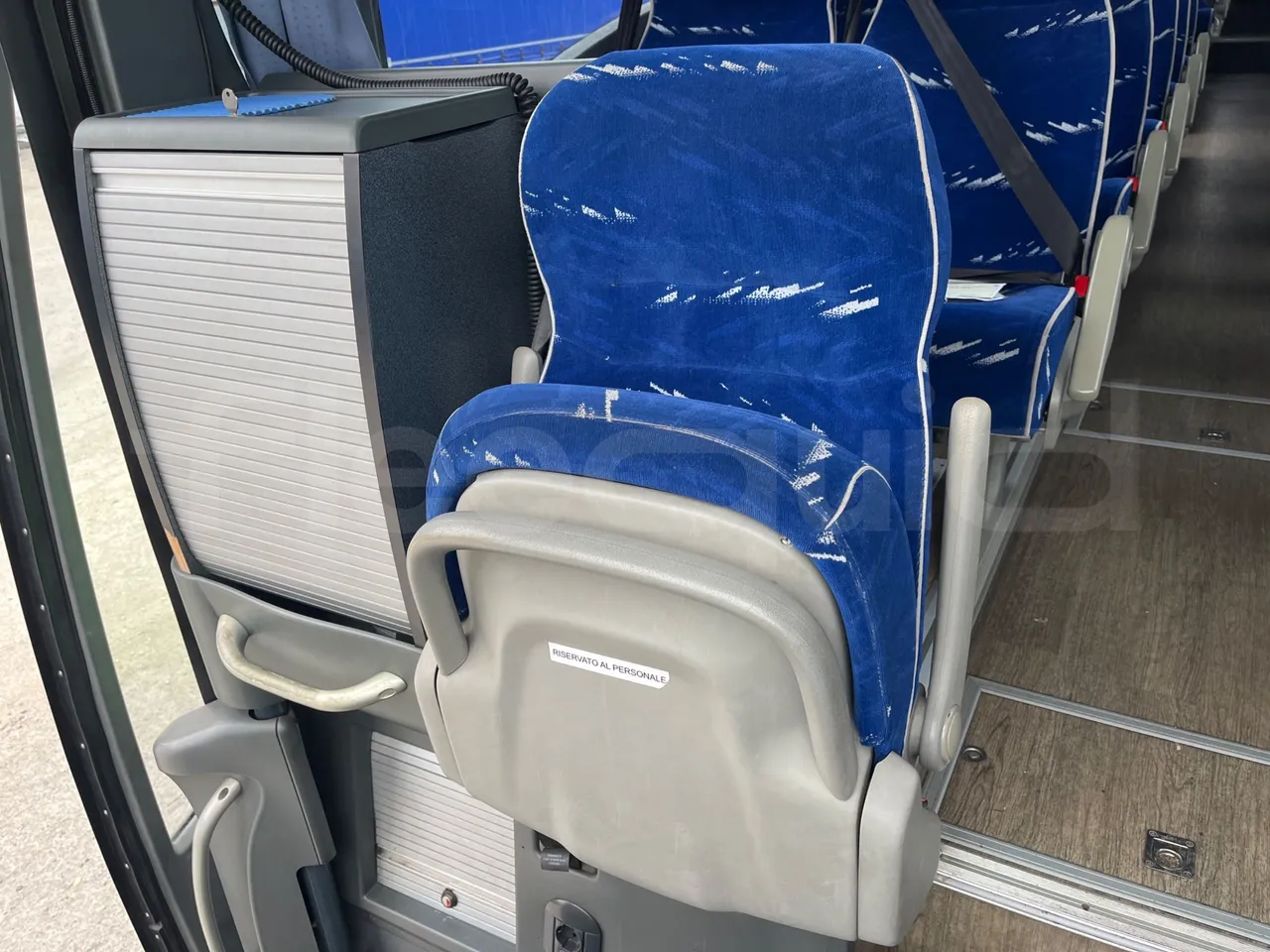 Volvo 9700 B4SC  - Euro6 - 323kW - 12.300mt - hostess seat photo