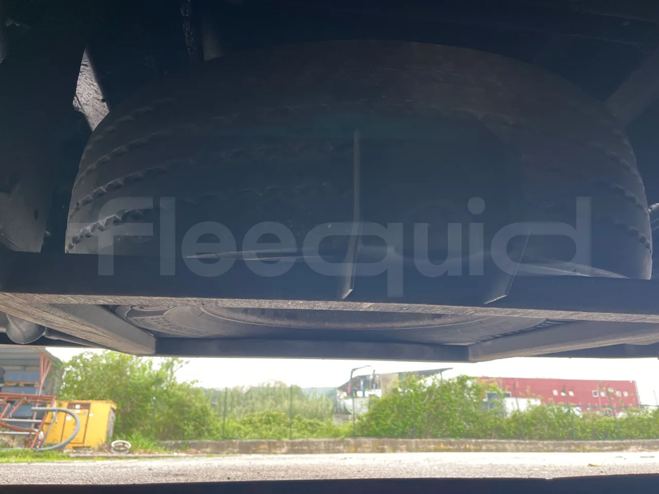 Volvo 9700 B4SC  - Euro6 - 323kW - 12.300mt - front undercarriage from front