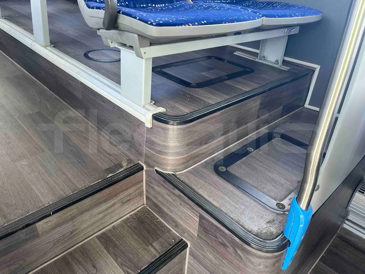 Man Lion's Intercity - single seat detail
