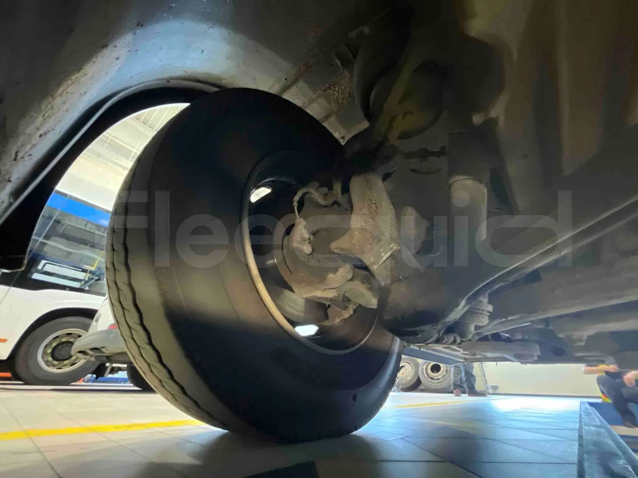 Man Lion's Intercity - axle 2 discs right