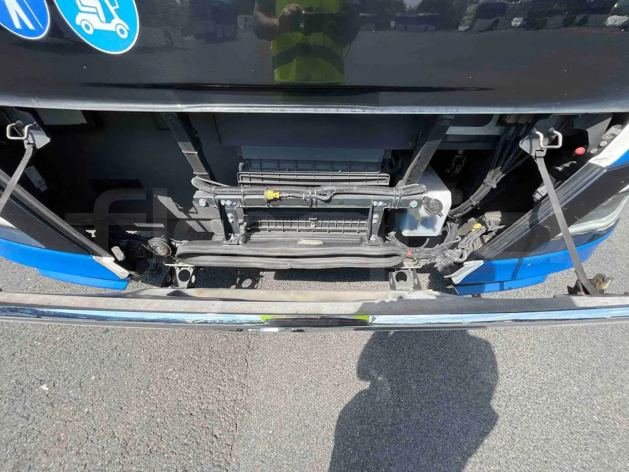 Man Lion's Intercity - luggage rack photo
