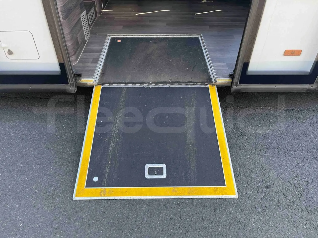 Man Lion's Intercity - platform open photo