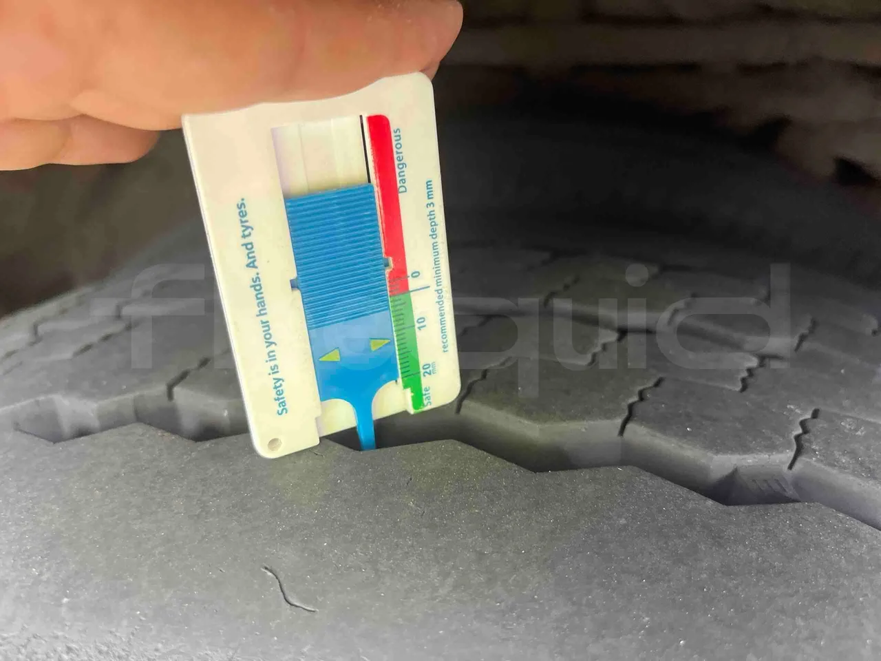 Man Lion's Intercity - rear left tire photo