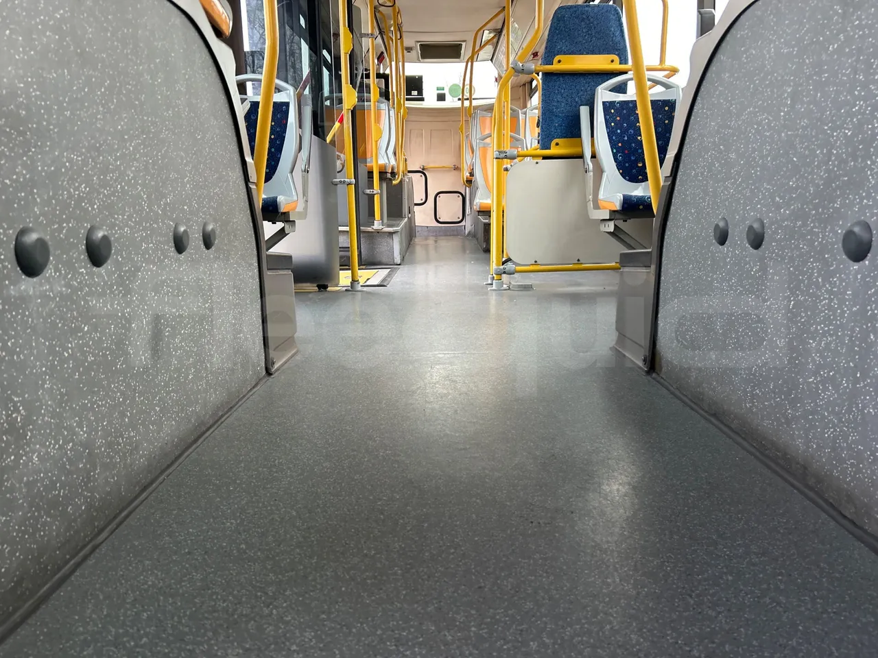 Irisbus Citelis PS09D1 PS09D1-98  - Euro5 - 213kW - 11.990mt - seat brackets photo