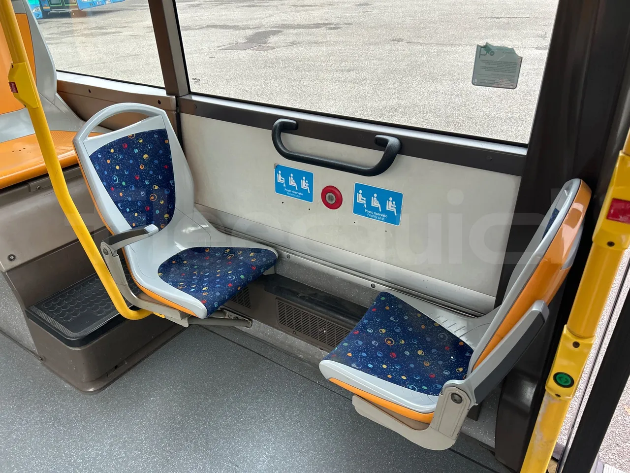 Irisbus Citelis PS09D1 PS09D1-98  - Euro5 - 213kW - 11.990mt - single seat detail