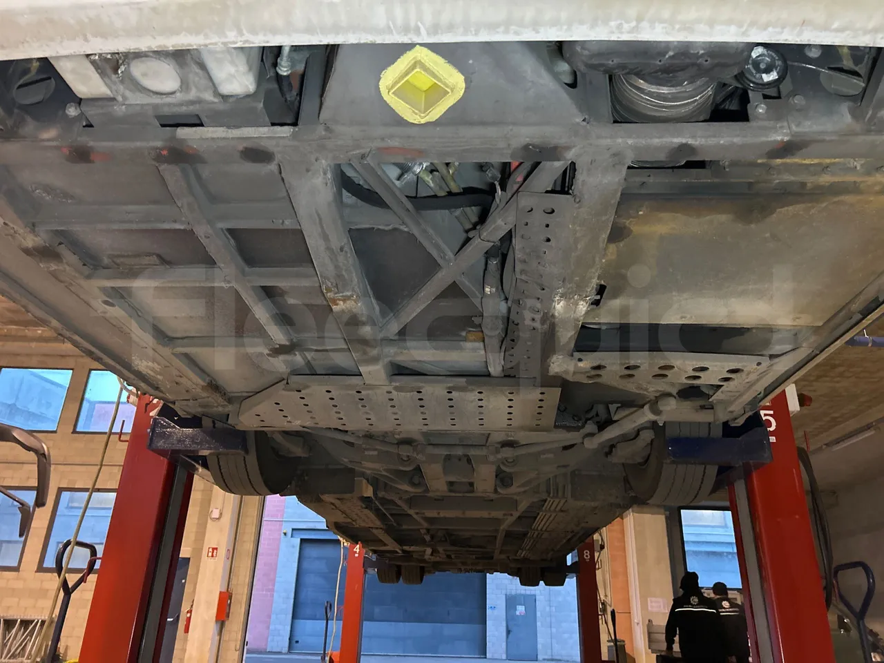 Irisbus Citelis PS09D1 PS09D1-98  - Euro5 - 213kW - 11.990mt - front undercarriage from front