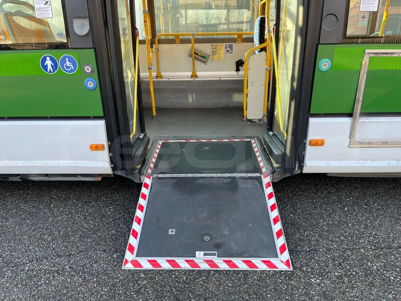 Irisbus Citelis PS09D1 PS09D1-98  - Euro5 - 213kW - 11.990mt - platform open photo