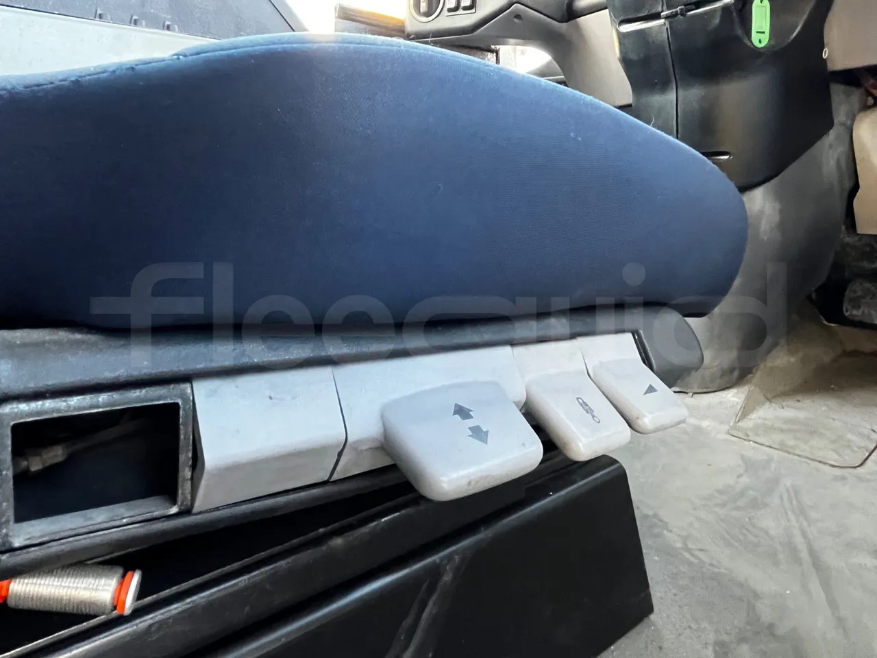 Mercedes-Benz Citaro O 530 - EUR3 - 220kW - 12.000m - radio accessories photo