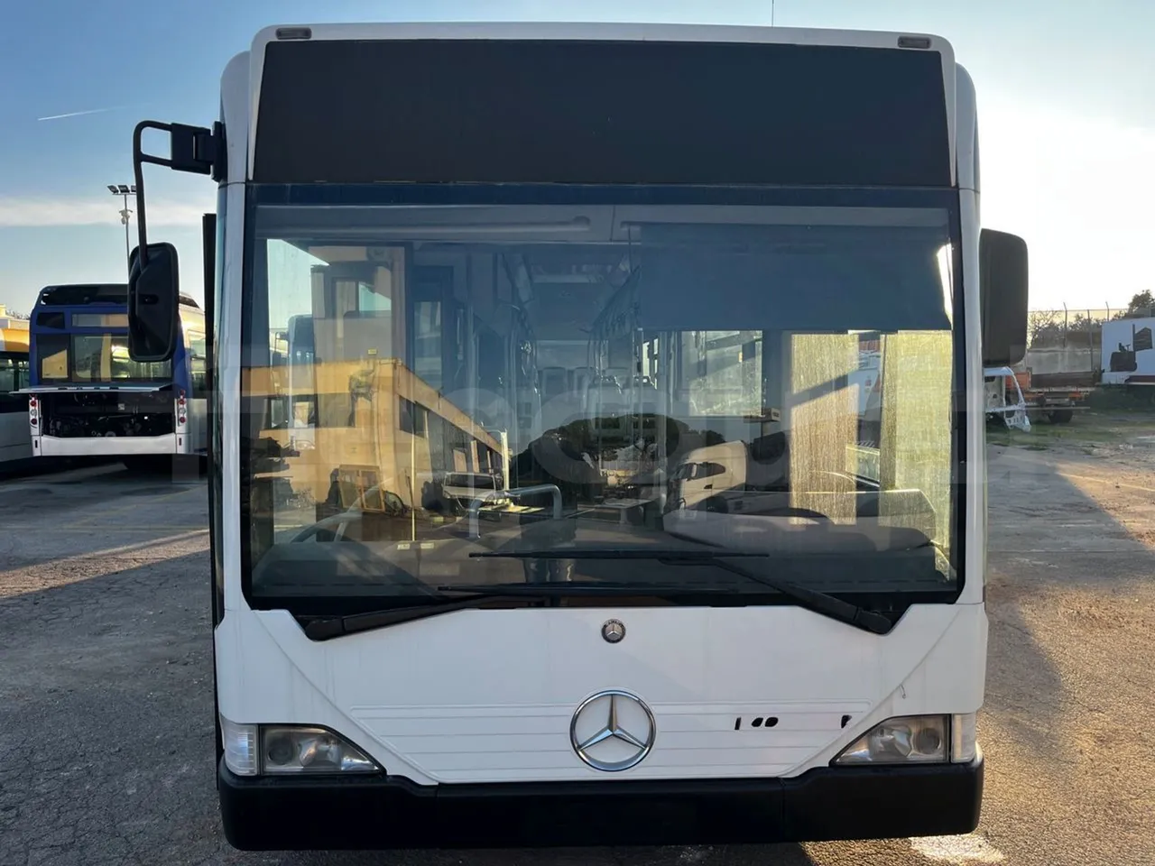 Mercedes-Benz Citaro O 530 - EUR3 - 220kW - 12.000m - front photo