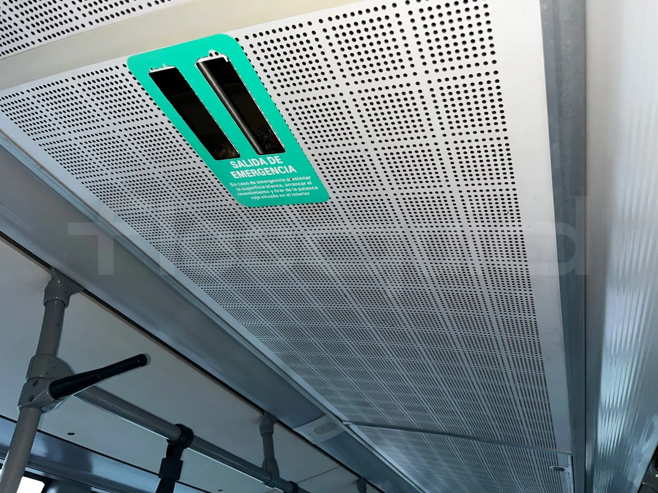 Mercedes-Benz Citaro O 530 - EUR3 - 220kW - 12.000m - roof hatch 1