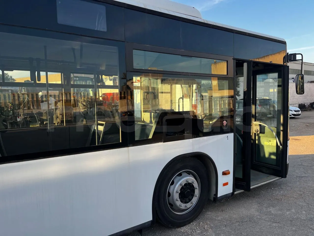 Mercedes-Benz Citaro O 530 - EUR3 - 220kW - 12.000m - platform open photo