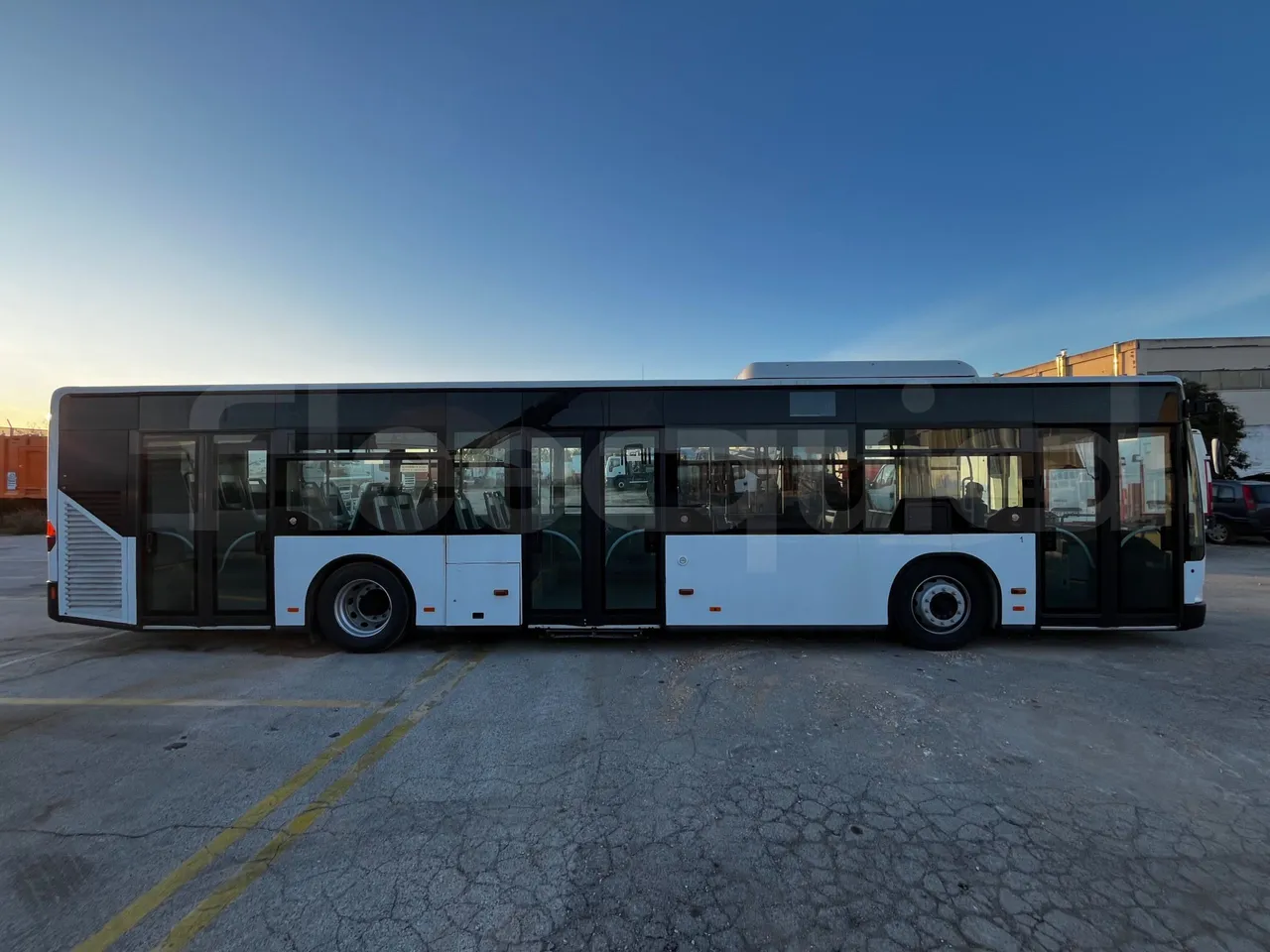 Mercedes-Benz Citaro O 530 - EUR3 - 220kW - 12.000m - right side doors closed