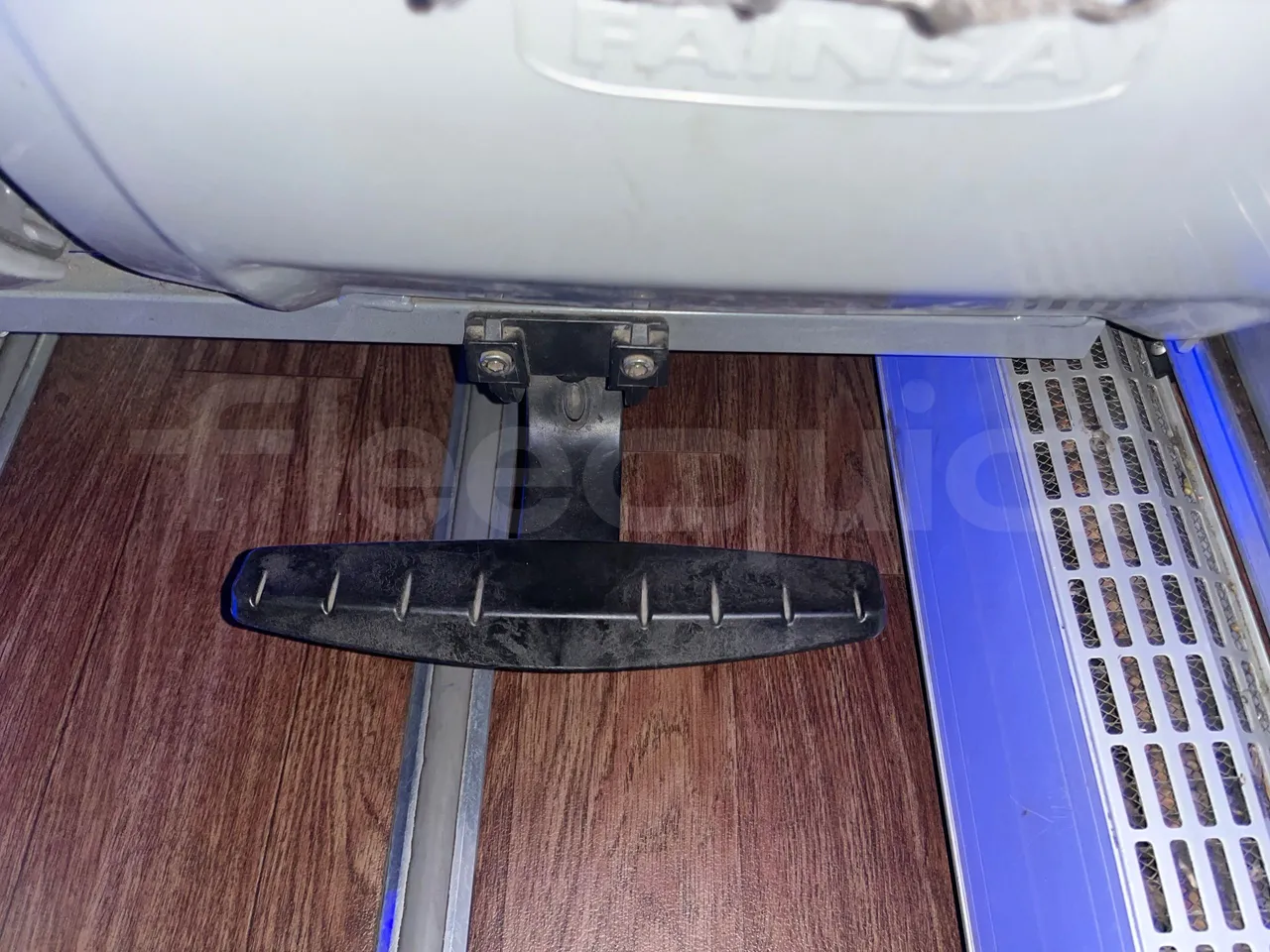 King Long XMQ6129Y C12 - Euro6 - 294kW - 12.200mt - footrest detail photo