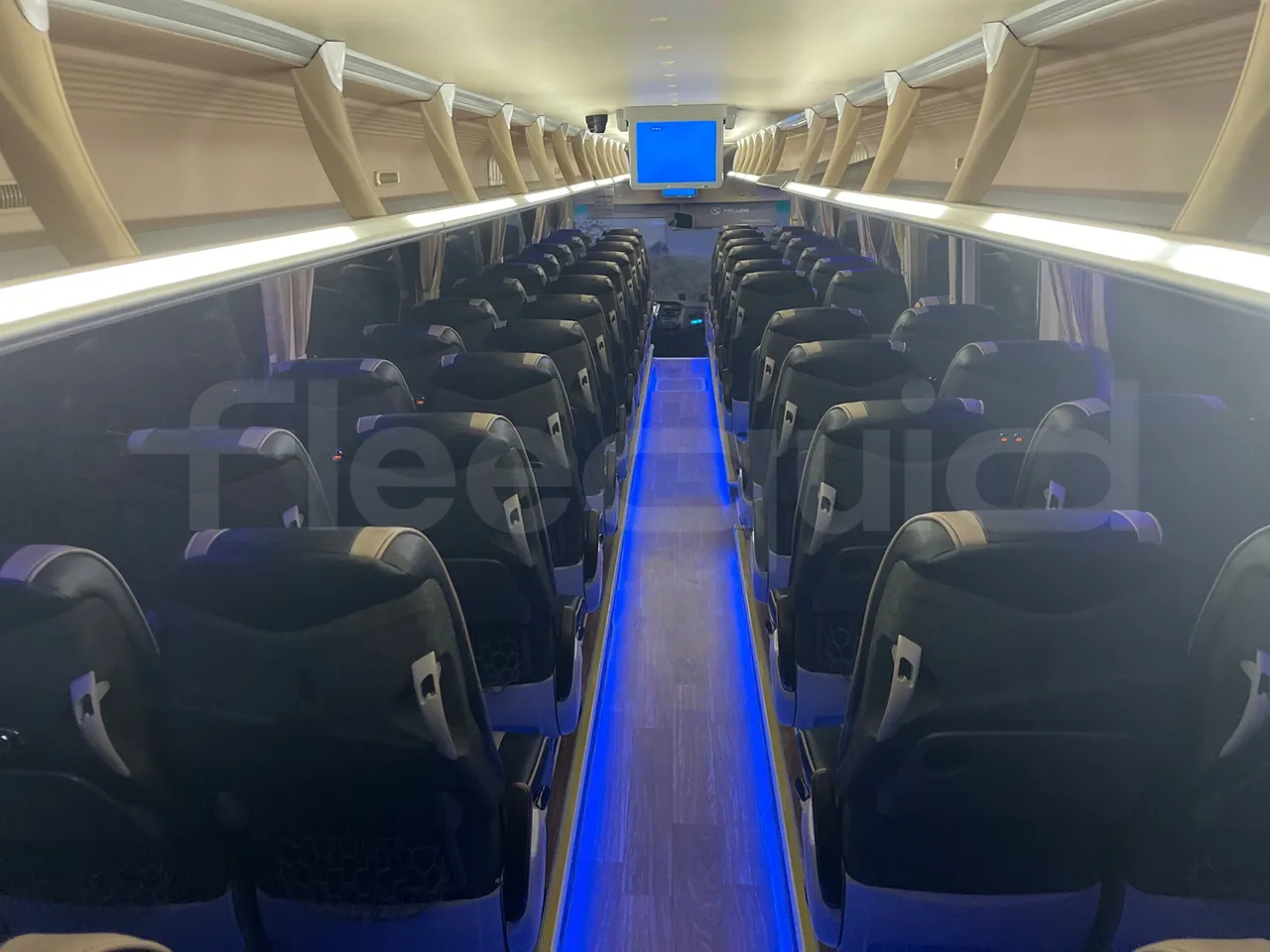 King Long XMQ6129Y C12 - Euro6 - 294kW - 12.200mt - forward view middle aisle