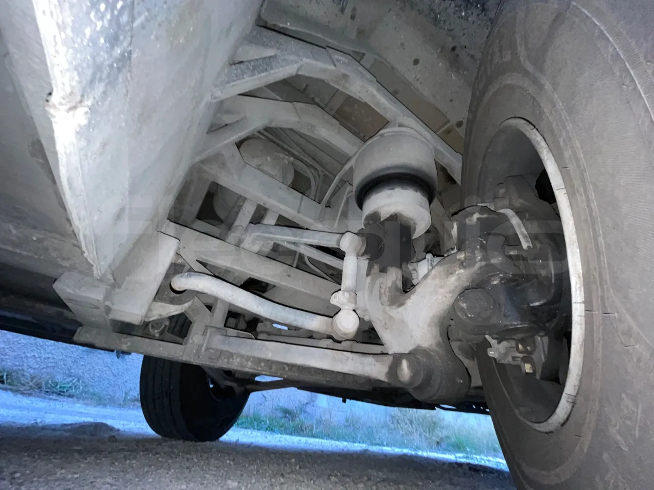 King Long XMQ6129Y C12 - Euro6 - 294kW - 12.200mt - front axle right side